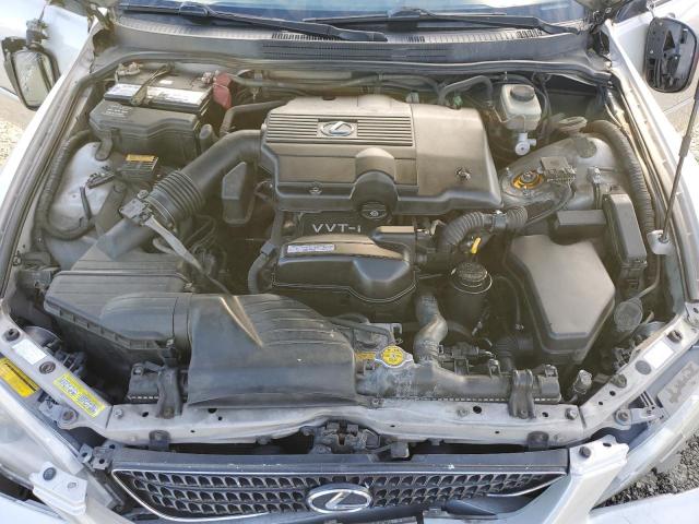 JTHBD192940089630 - 2004 LEXUS IS 300 SILVER photo 11