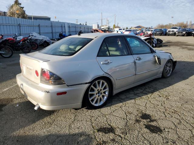 JTHBD192940089630 - 2004 LEXUS IS 300 SILVER photo 3