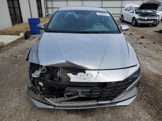 5NPLM4AG3NH067304 - 2022 HYUNDAI ELANTRA SEL SILVER photo 5