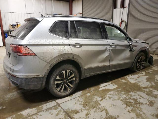 3VVFB7AX9PM082215 - 2023 VOLKSWAGEN TIGUAN S SILVER photo 3