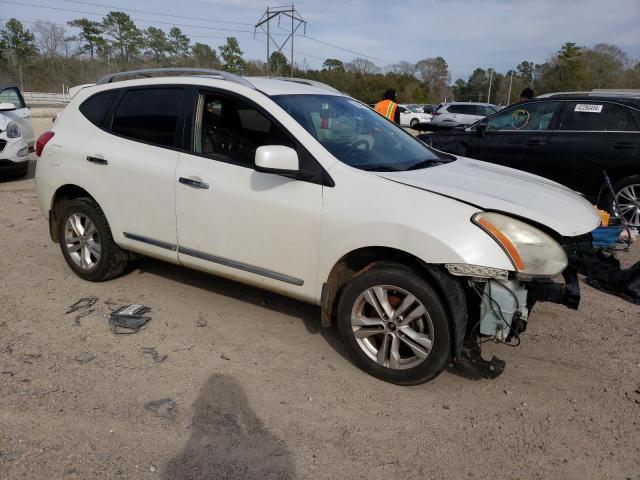 JN8AS5MT0DW511036 - 2013 NISSAN ROGUE S WHITE photo 4