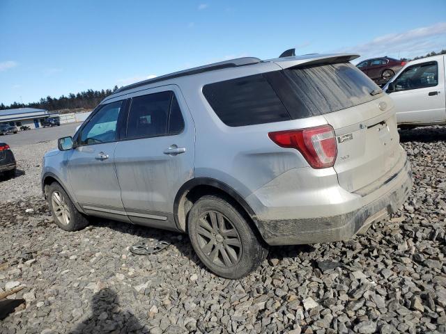 1FM5K8DH8JGB61859 - 2018 FORD EXPLORER XLT SILVER photo 2