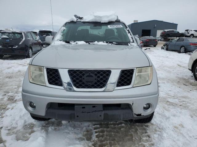 1N6AD07W66C440604 - 2006 NISSAN FRONTIER CREW CAB LE SILVER photo 5