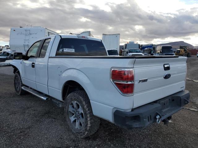 1FTFX1EF5DFA79774 - 2013 FORD F150 SUPER CAB WHITE photo 2