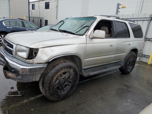 1999 TOYOTA 4RUNNER SR5, 