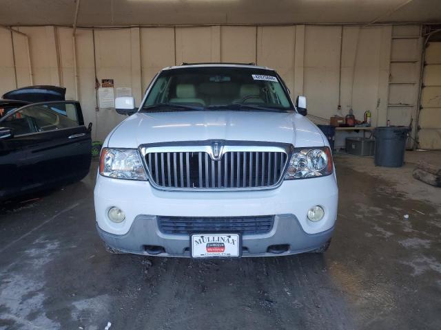 5LMFU27R54LJ19206 - 2004 LINCOLN NAVIGATOR თეთრი ფოტო 5