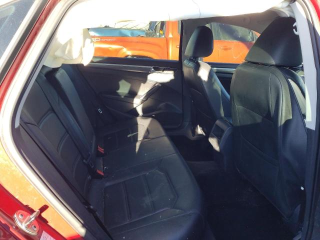 1VWDT7A32HC064641 - 2017 VOLKSWAGEN PASSAT R-LINE Qırmızı foto 10