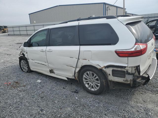 5TDYK3DC6FS533656 - 2015 TOYOTA SIENNA XLE WHITE photo 2