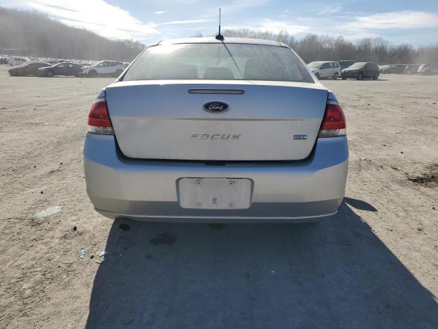 1FAHP3HNXAW216958 - 2010 FORD FOCUS SEL SILVER photo 6