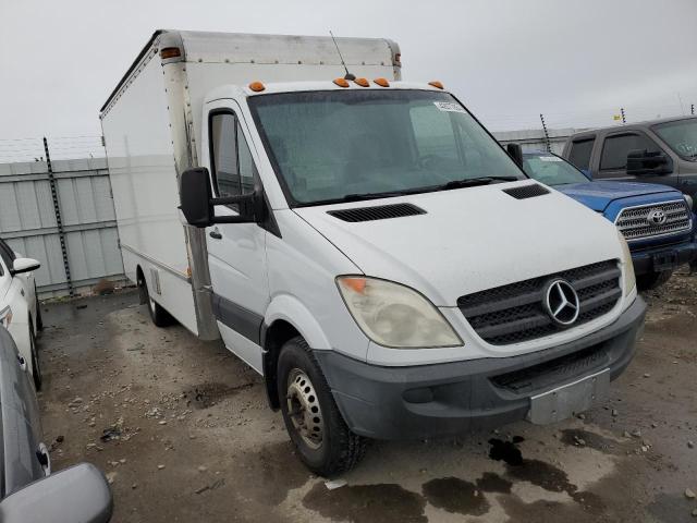 WDAPF4CC6C9503111 - 2012 MERCEDES-BENZ SPRINTER 3500 WHITE photo 4