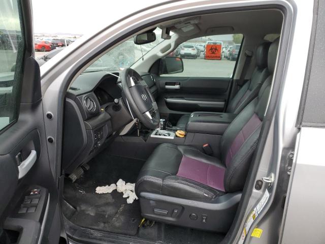 5TFEY5F10JX239648 - 2018 TOYOTA TUNDRA CREWMAX SR5 SILVER photo 7