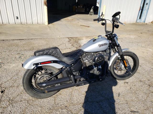 1HD1YJJ21LB017609 - 2020 HARLEY-DAVIDSON FXBB SILVER photo 4