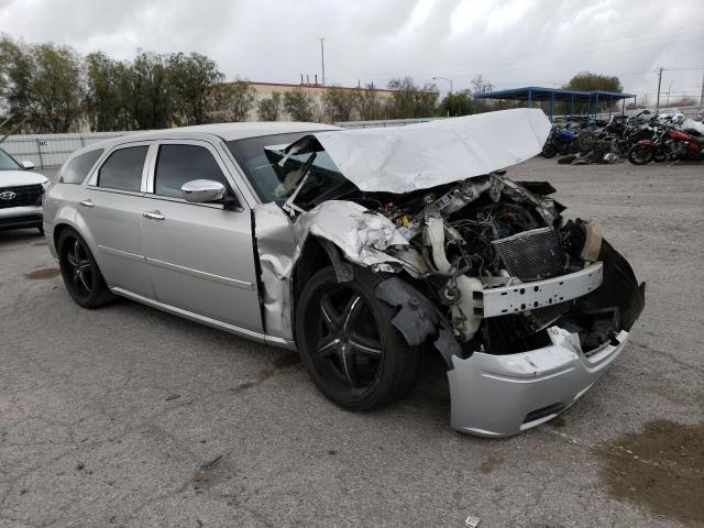 2D4FV47T76H532758 - 2006 DODGE MAGNUM SE SILVER photo 4