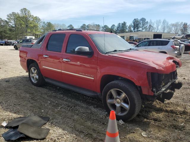 3GNMCGE04CG127965 - 2012 CHEVROLET AVALANCHE LTZ RED photo 4