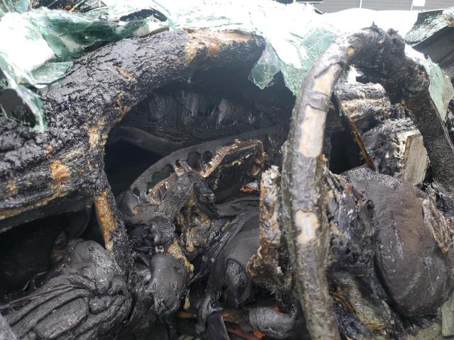 1V2DC2CA1MC219139 - 2021 VOLKSWAGEN ATLAS CROS SE BLACK photo 9