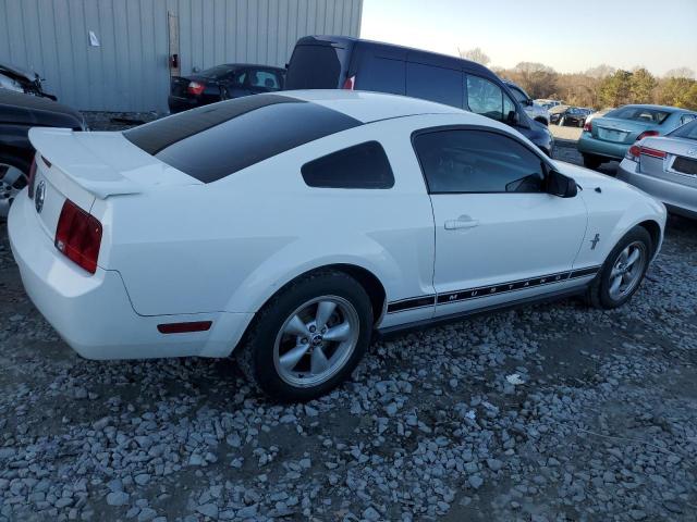 1ZVFT80N175365860 - 2007 FORD MUSTANG WHITE photo 3