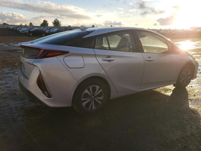 JTDKARFP2J3088953 - 2018 TOYOTA PRIUS PRIM SILVER photo 3