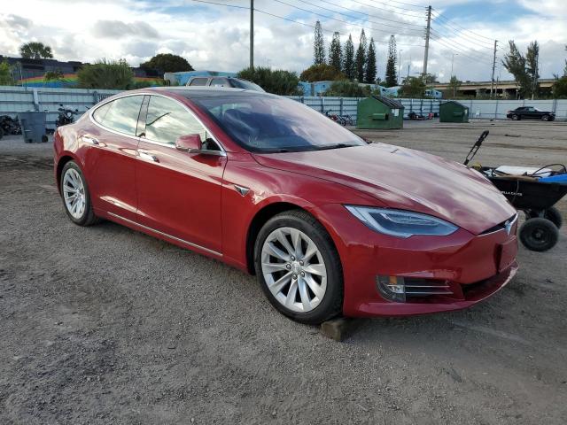 5YJSA1E22JF295787 - 2018 TESLA MODEL S RED photo 4