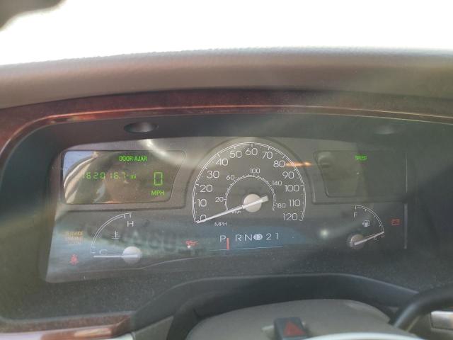 1LNHM81W54Y659770 - 2004 LINCOLN TOWN CAR EXECUTIVE WHITE photo 9