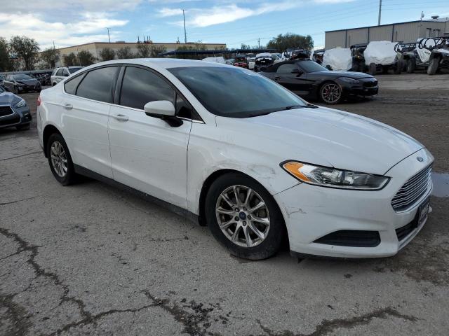 3FA6P0G73FR163958 - 2015 FORD FUSION S WHITE photo 4