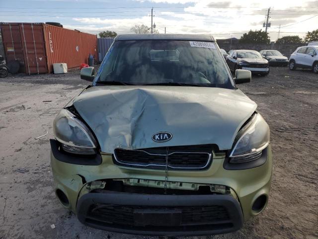 KNDJT2A56C7468733 - 2012 KIA SOUL GREEN photo 5