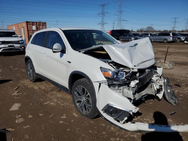 JA4AR3AU8KU010097 - 2019 MITSUBISHI OUTLANDER ES WHITE photo 4