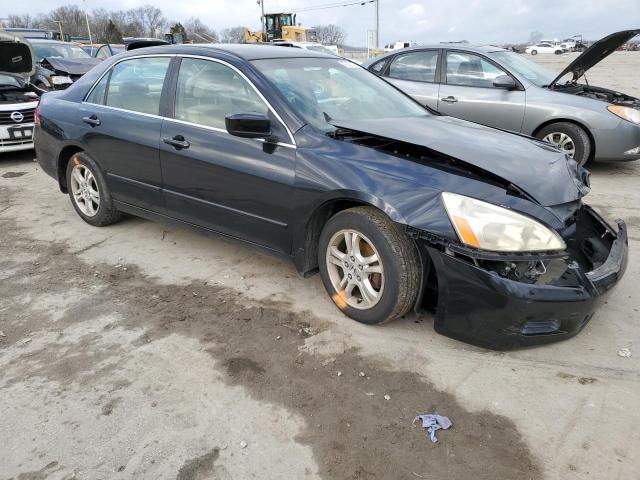 JHMCM56387C009777 - 2007 HONDA ACCORD SE BLACK photo 4