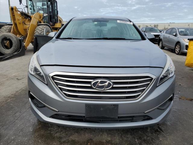 5NPE24AF7HH518597 - 2017 HYUNDAI SONATA SE SILVER photo 5