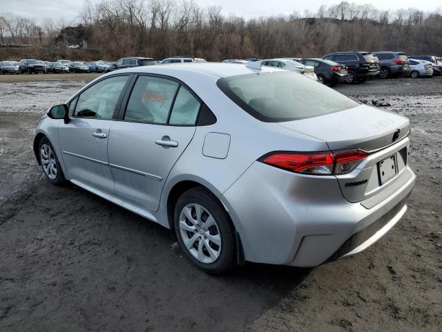 JTDEPMAEXN3031443 - 2022 TOYOTA COROLLA LE SILVER photo 2