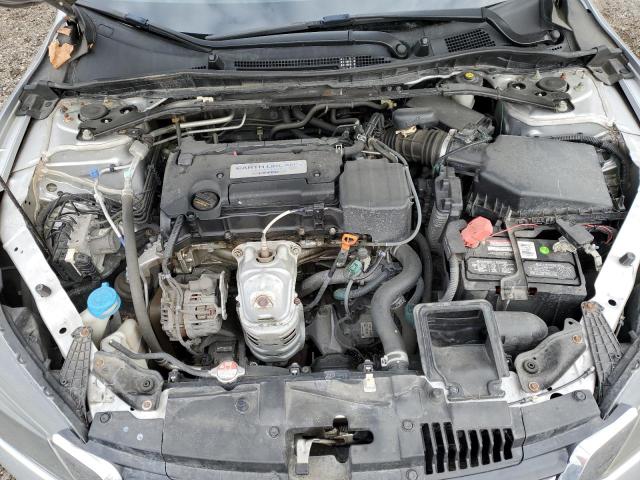 1HGCR2F52FA808520 - 2015 HONDA ACCORD SPORT SILVER photo 11