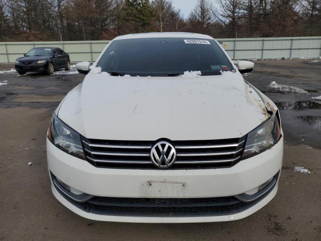 1VWBT7A30FC054758 - 2015 VOLKSWAGEN PASSAT SE WHITE photo 5