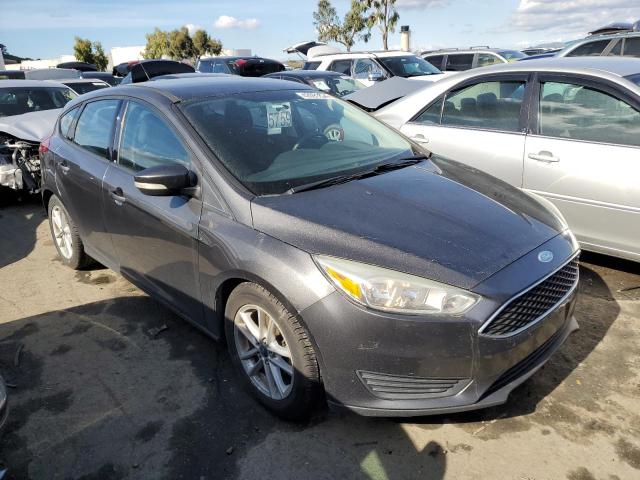 1FADP3K26FL288309 - 2015 FORD FOCUS SE CHARCOAL photo 4