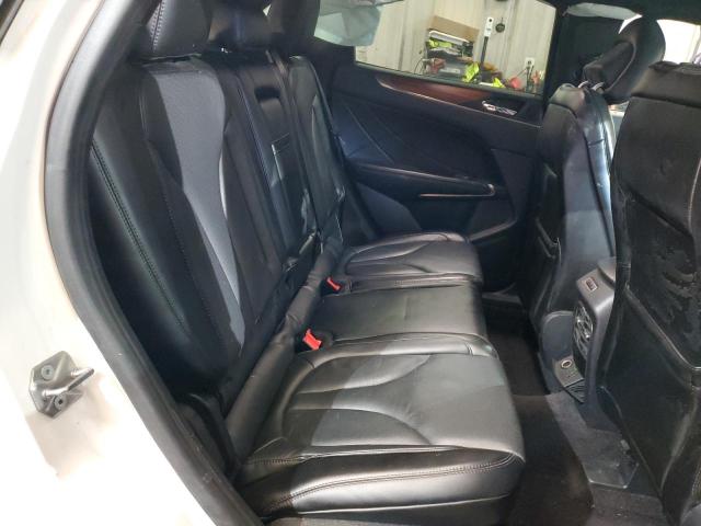 5LMCJ3D94HUL71289 - 2017 LINCOLN MKC RESERVE თეთრი ფოტო 11