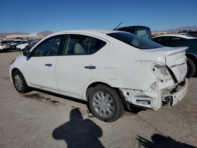 3N1CN7AP9GL827840 - 2016 NISSAN VERSA S WHITE photo 2