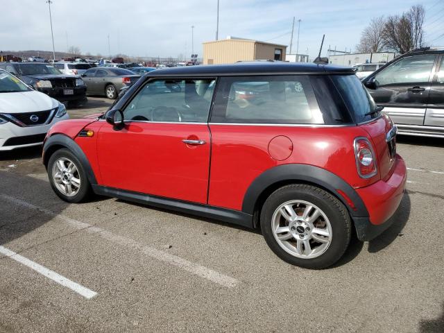 WMWSU3C50DT371621 - 2013 MINI COOPER RED photo 2