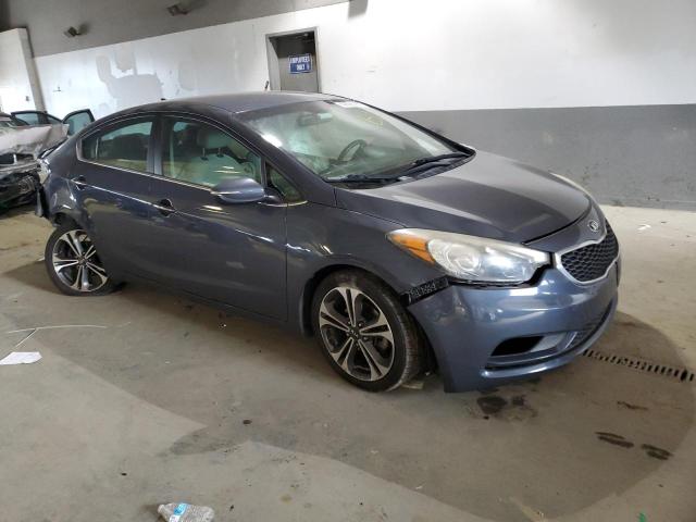 KNAFX4A85F5346099 - 2015 KIA FORTE EX GRAY photo 4