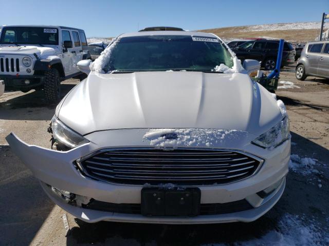 3FA6P0T93HR228950 - 2017 FORD FUSION SE WHITE photo 5