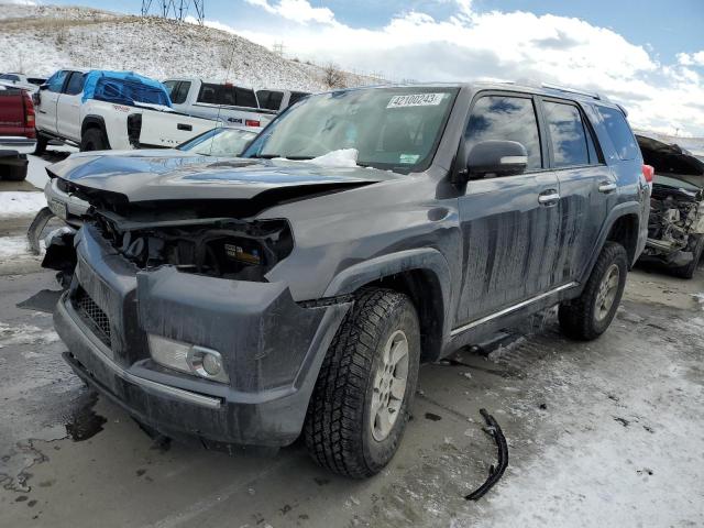 JTEBU5JR5B5075382 - 2011 TOYOTA 4RUNNER SR5 GRAY photo 1