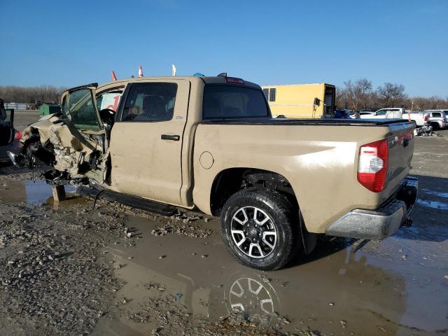 5TFDY5F13LX893493 - 2020 TOYOTA TUNDRA CREWMAX SR5 TAN photo 2