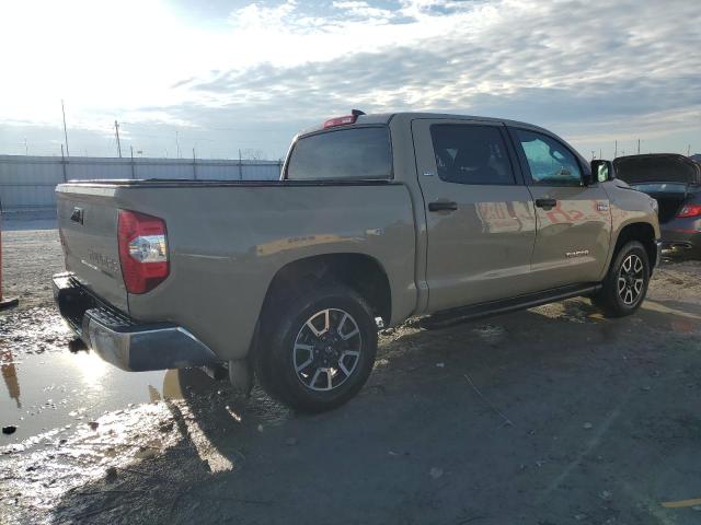 5TFDY5F13LX893493 - 2020 TOYOTA TUNDRA CREWMAX SR5 TAN photo 3