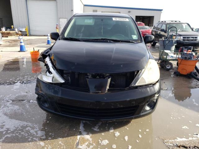 3N1CC11E99L458255 - 2009 NISSAN VERSA S BLACK photo 5