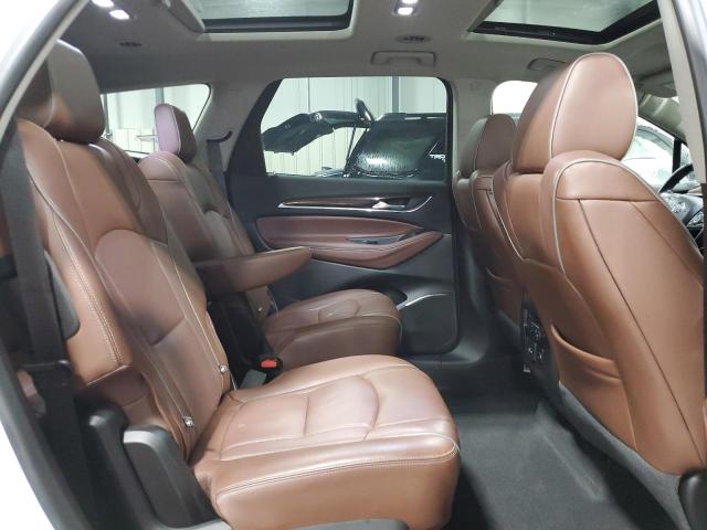 5GAEVCKW5JJ167011 - 2018 BUICK ENCLAVE AVENIR WHITE photo 11