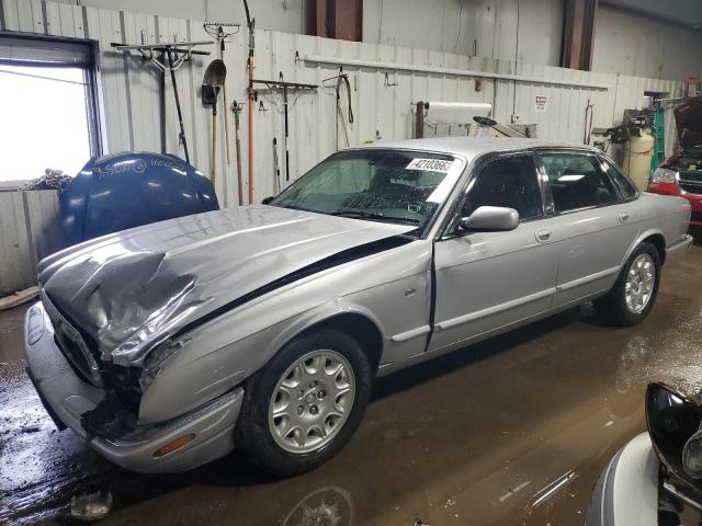 SAJDA14C13LF57838 - 2003 JAGUAR XJ8 SILVER photo 1