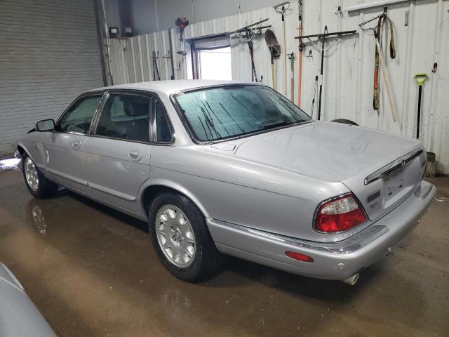 SAJDA14C13LF57838 - 2003 JAGUAR XJ8 SILVER photo 2