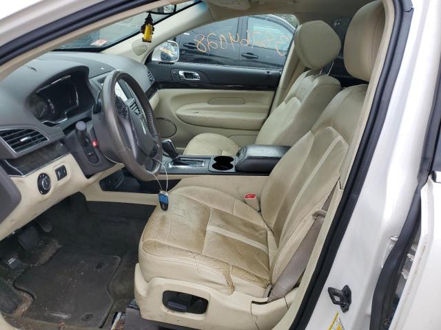 2LMHJ5ATXJBL00750 - 2018 LINCOLN MKT WHITE photo 7