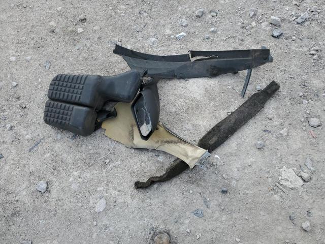 1G8AK52F14Z202466 - 2004 SATURN ION LEVEL 3 GRAY photo 12