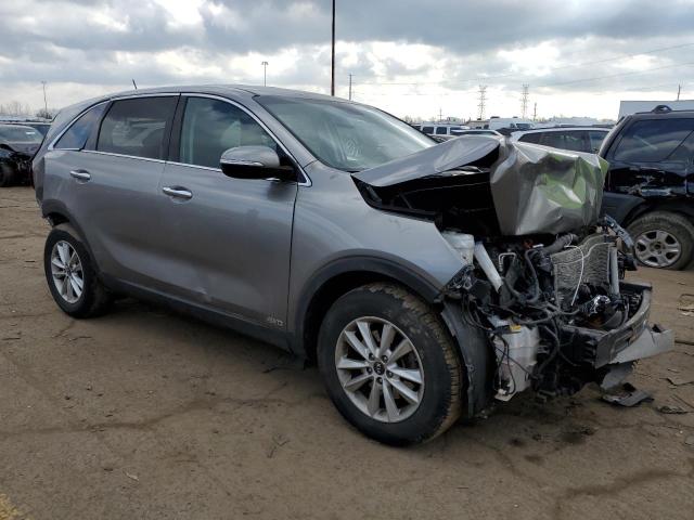 5XYPGDA32KG461420 - 2019 KIA SORENTO L SILVER photo 4