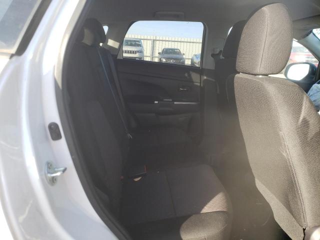 JA4AP3AU3KU035012 - 2019 MITSUBISHI OUTLANDER ES თეთრი ფოტო 11