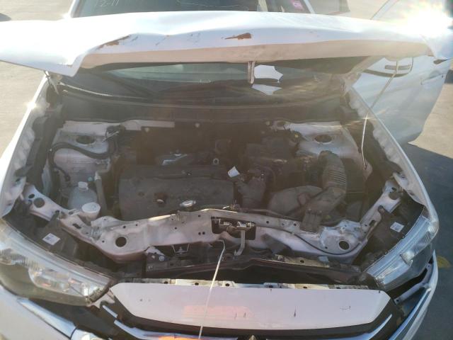 JA4AP3AU3KU035012 - 2019 MITSUBISHI OUTLANDER ES თეთრი ფოტო 12