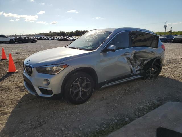 WBXHU7C51K5L11811 - 2019 BMW X1 SDRIVE28I SILVER photo 1